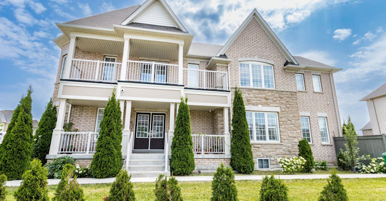 110 Banbridge Crescent, Brampton, ON, L6X 5M2 - 2