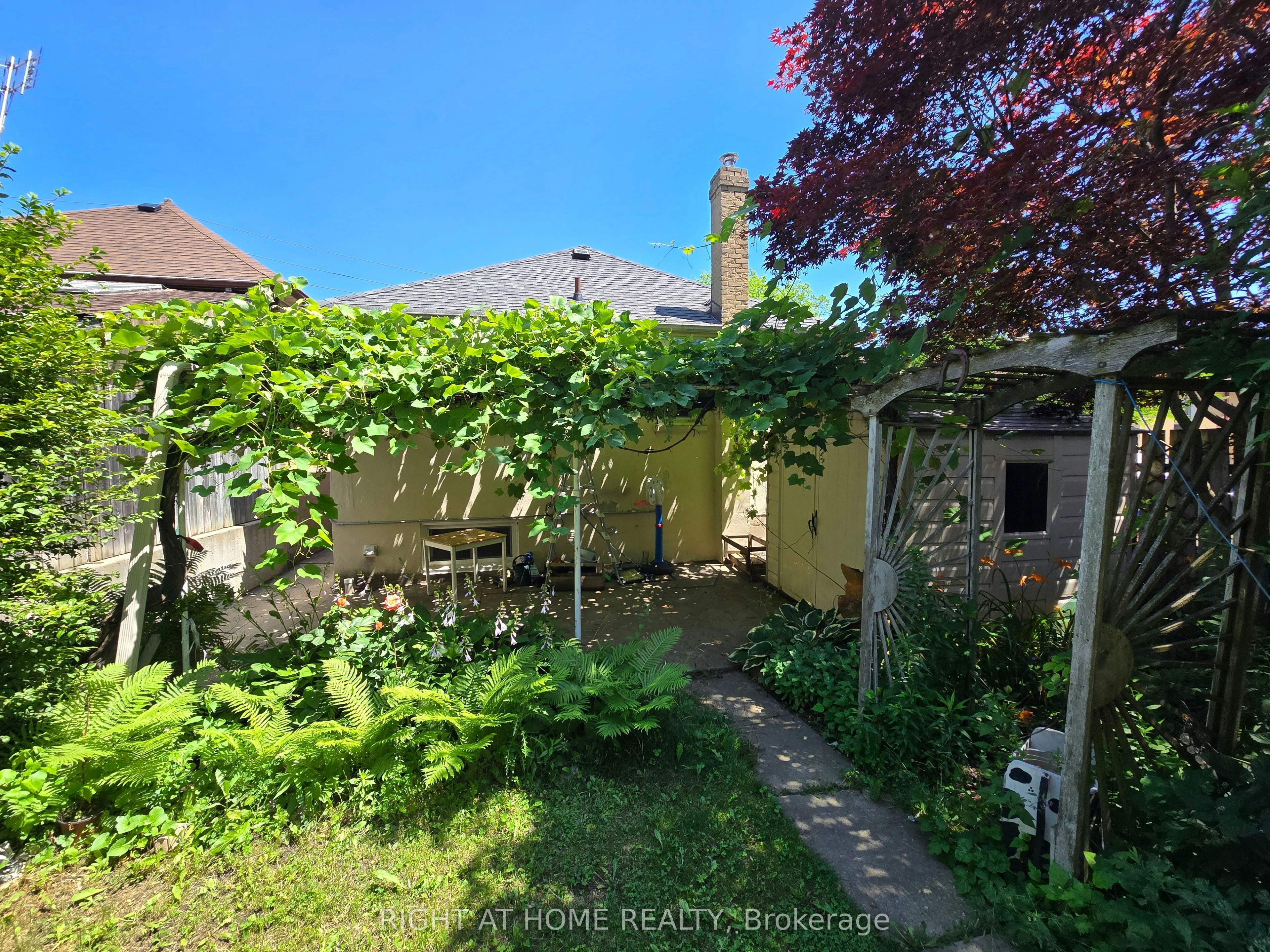Basement-46 Haverson Boulevard, Toronto, ON, M6M 3J6 - 15