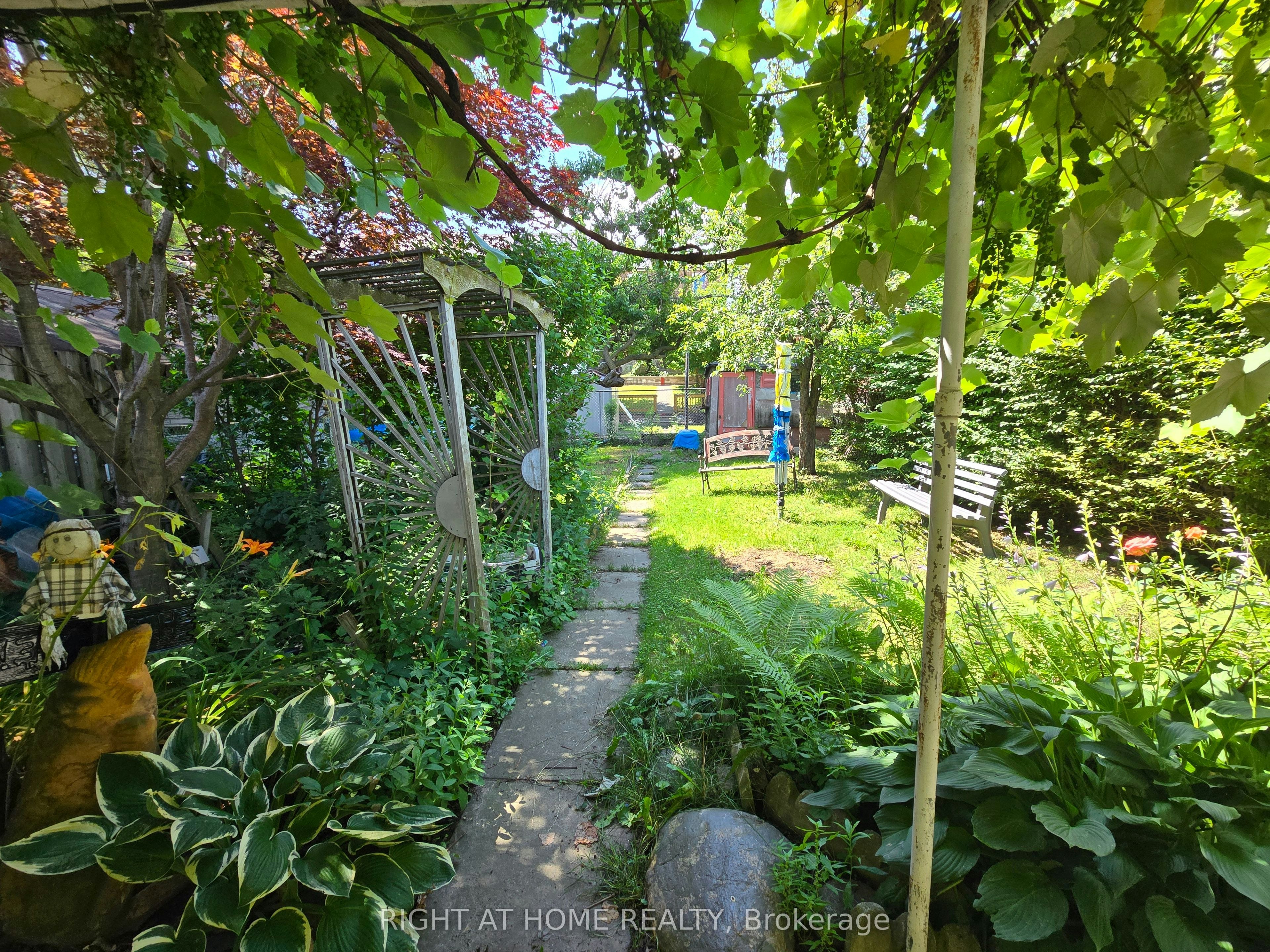 Basement-46 Haverson Boulevard, Toronto, ON, M6M 3J6 - 16