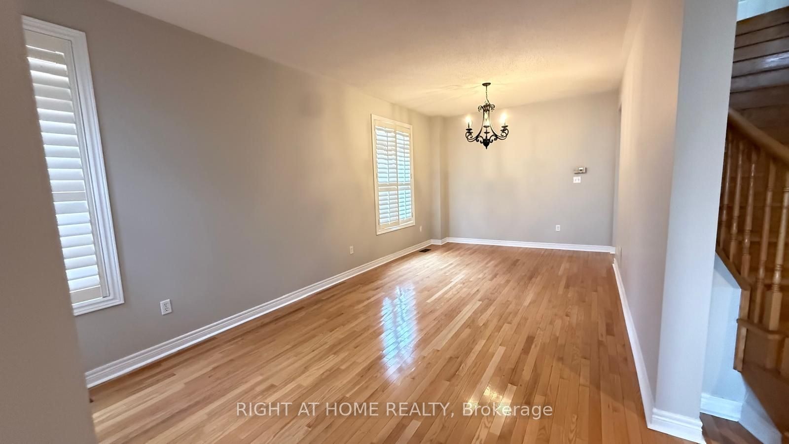 28 Laurentide Crescent, Brampton, ON, L6P 1Y4 - 3