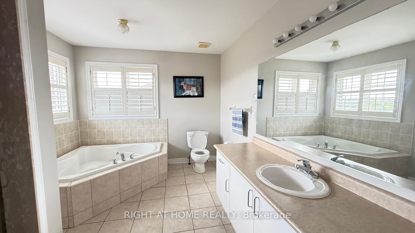 28 Laurentide Crescent, Brampton, ON, L6P 1Y4 - 16
