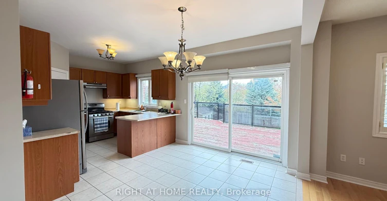 28 Laurentide Crescent, Brampton, ON, L6P 1Y4 - 10