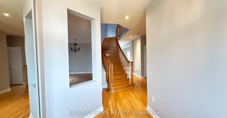 28 Laurentide Crescent, Brampton, ON, L6P 1Y4 - 2