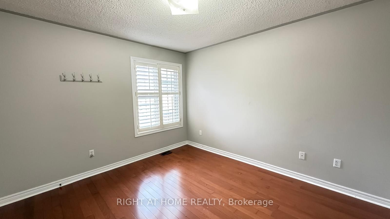 28 Laurentide Crescent, Brampton, ON, L6P 1Y4 - 26