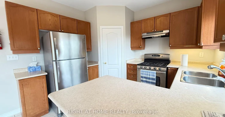 28 Laurentide Crescent, Brampton, ON, L6P 1Y4 - 11