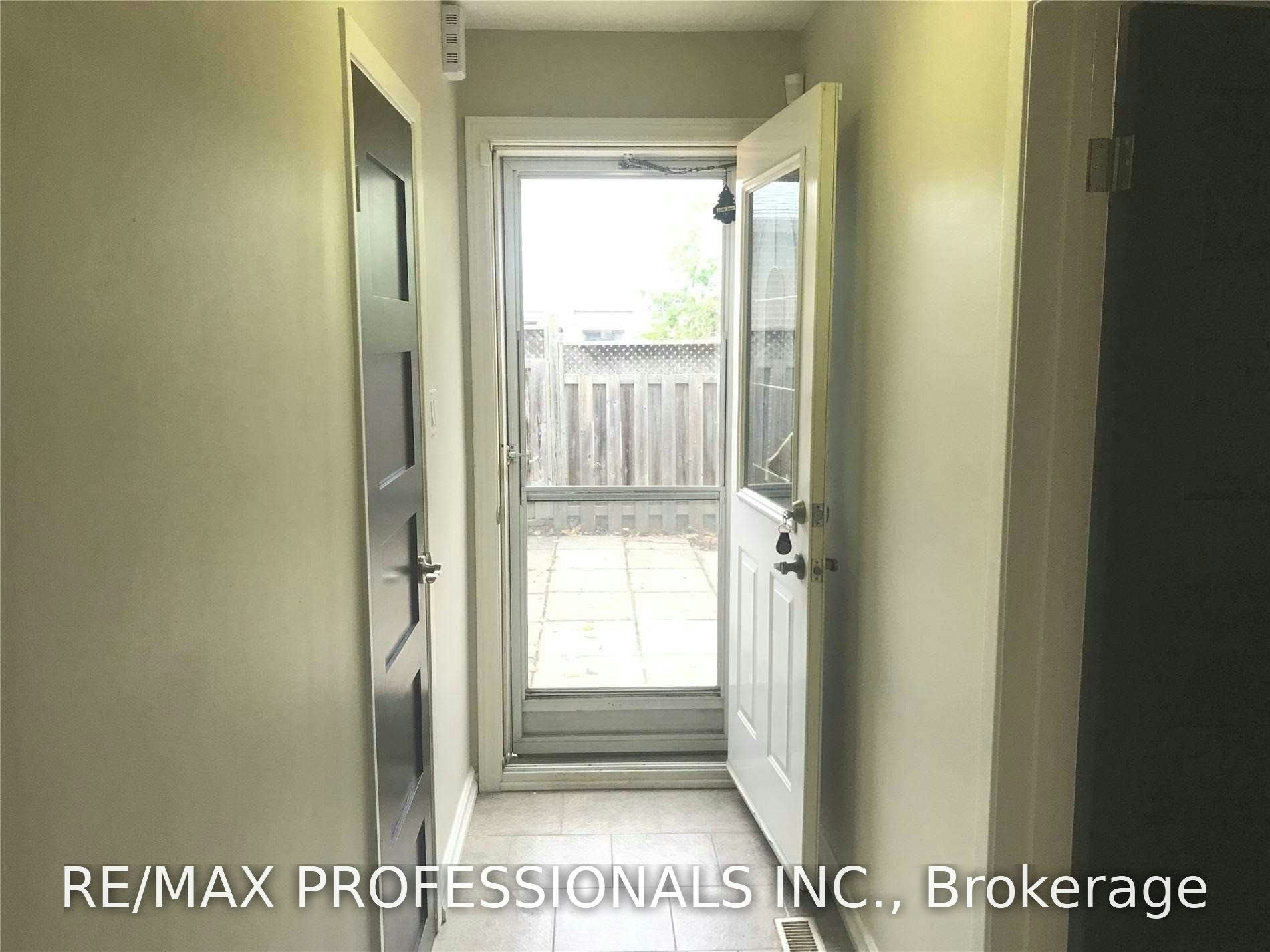 Bsmt-1582 Otterby Road, Mississauga, ON, L4X 1W7 - 2