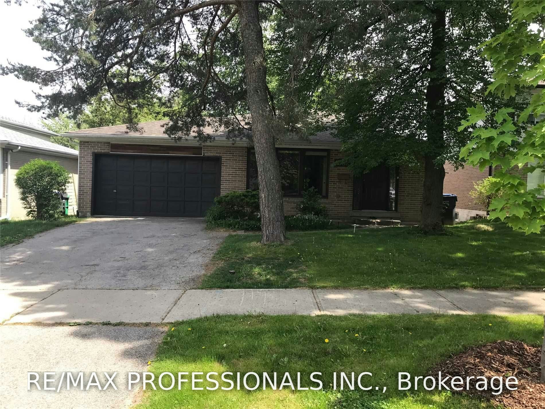 Bsmt-1582 Otterby Road, Mississauga, ON, L4X 1W7