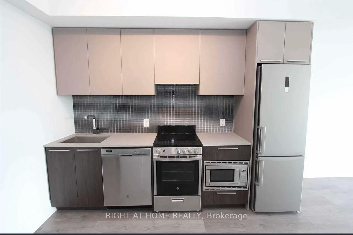 413-20 Brin Drive, Toronto, ON, M8X 0B2 - 2