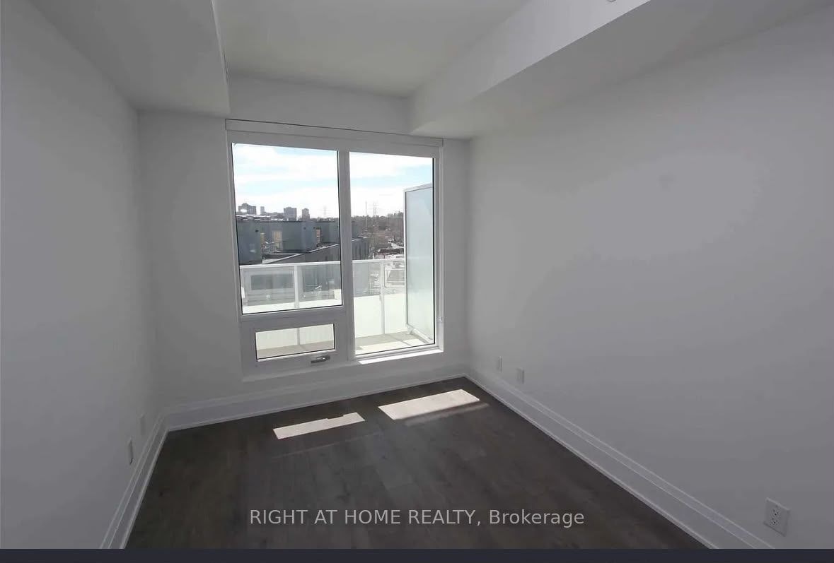 413-20 Brin Drive, Toronto, ON, M8X 0B2 - 5