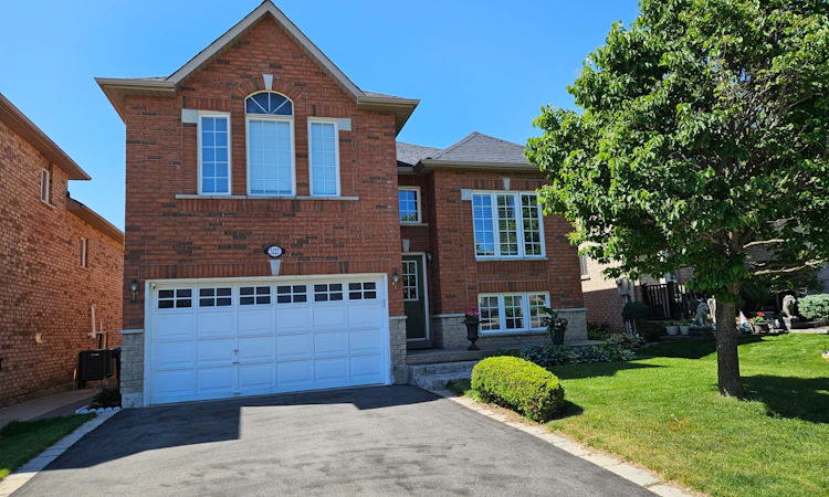 3227 Scotch Pine Gate