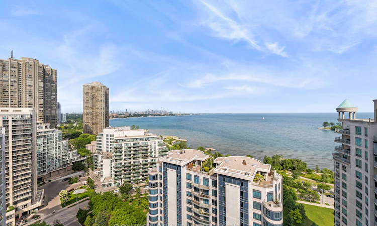 318-2095 Lake Shore Boulevard W