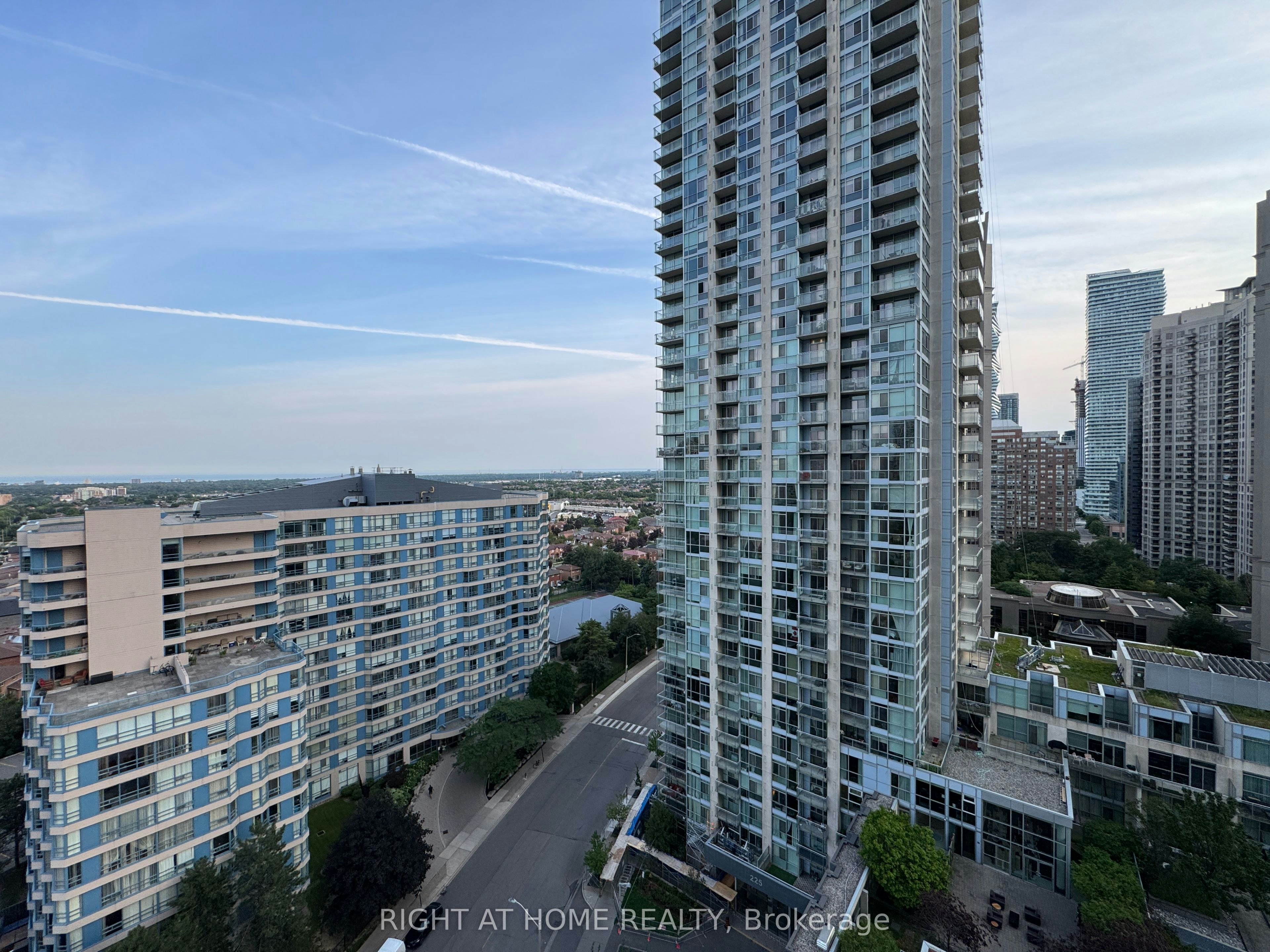 1710-223 Webb Drive, Mississauga, ON, L5B 0E8 - 21