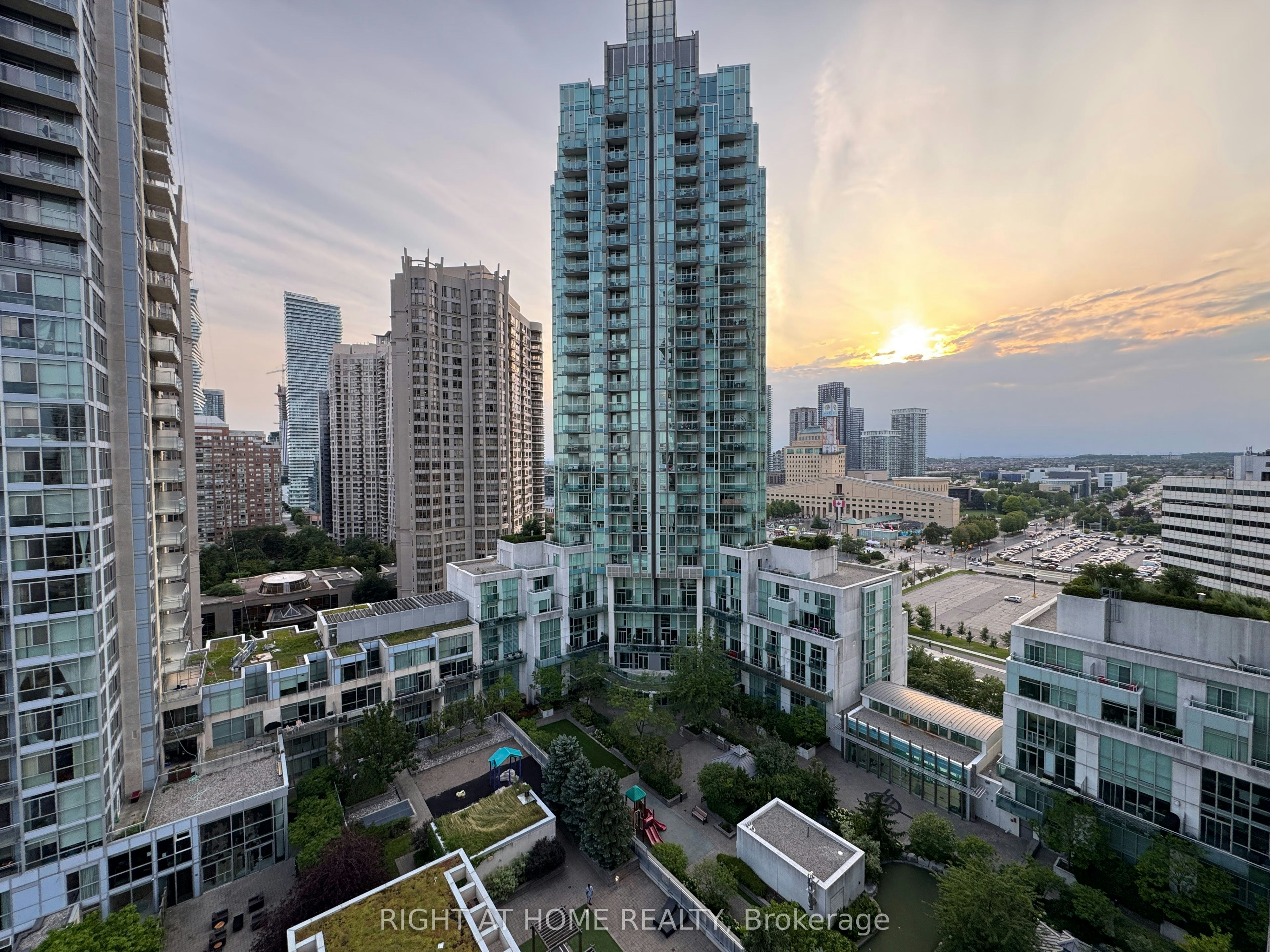 1710-223 Webb Drive, Mississauga, ON, L5B 0E8 - 20