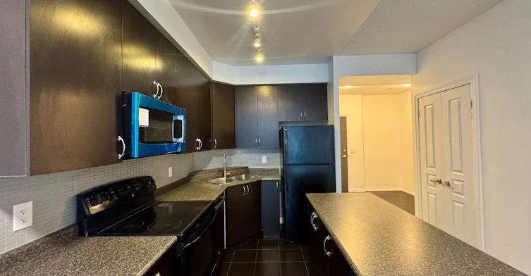 1710-223 Webb Drive, Mississauga, ON, L5B 0E8 - 8