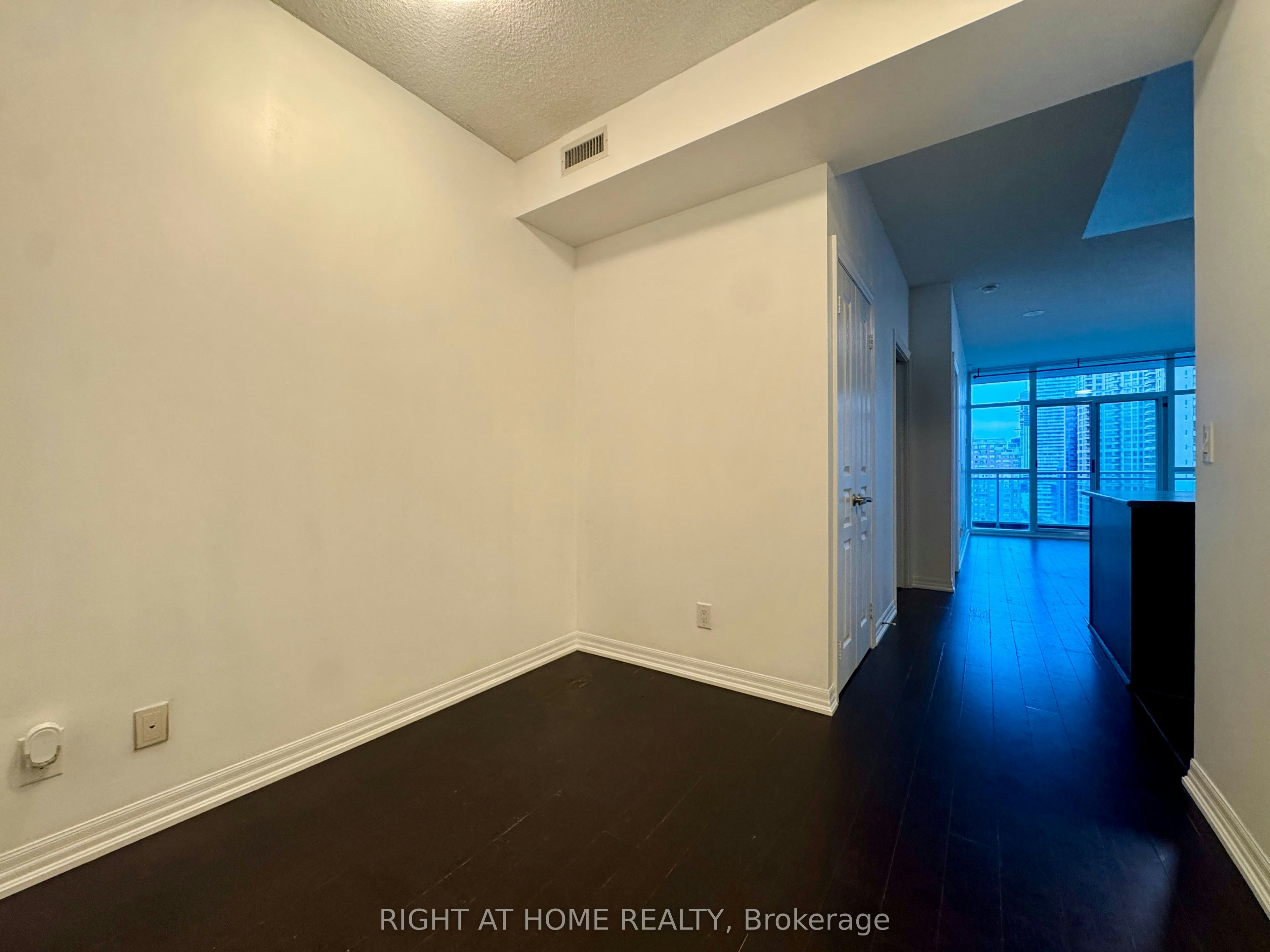 1710-223 Webb Drive, Mississauga, ON, L5B 0E8 - 4