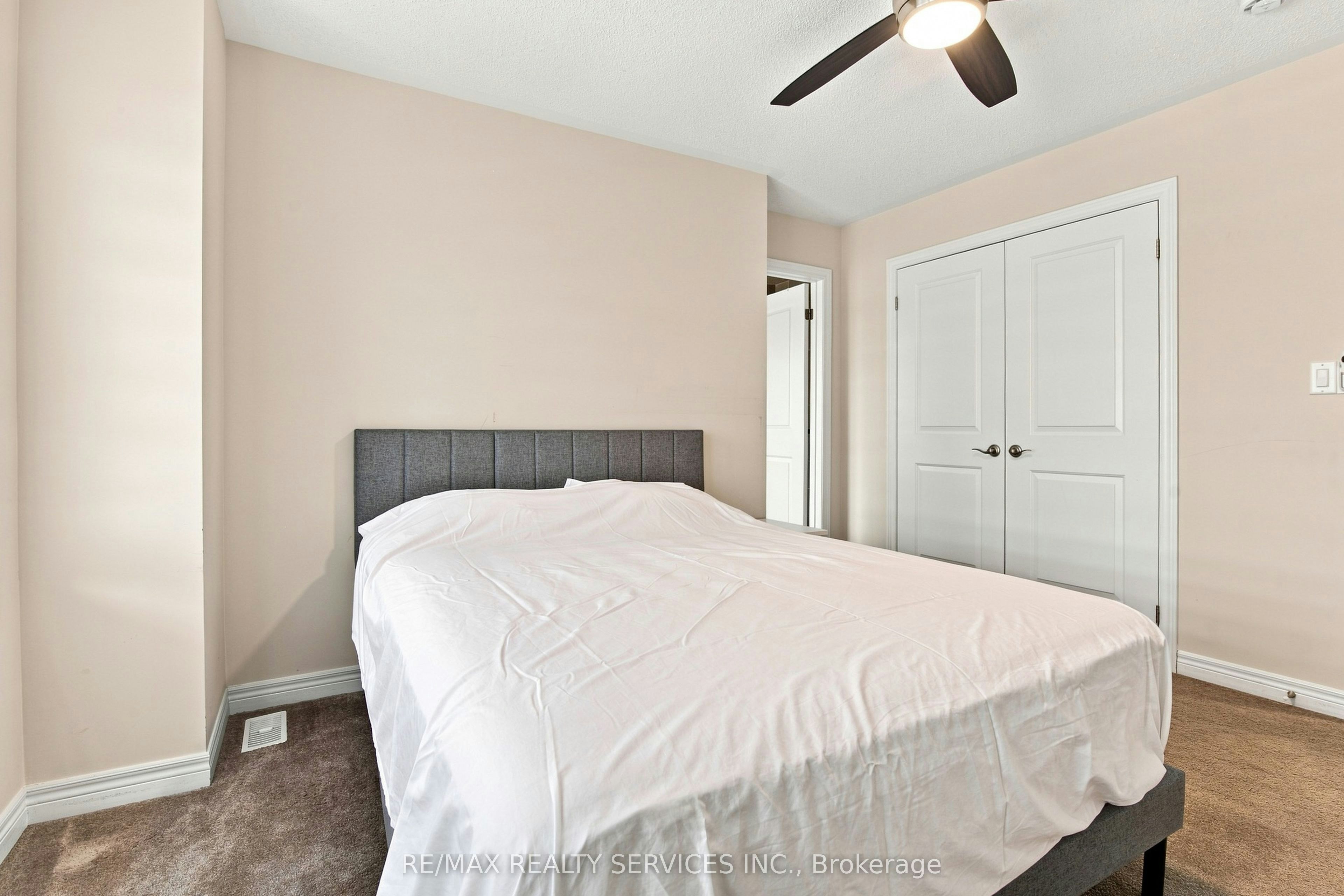 196 Bonnieglen Farm Boulevard, Caledon, ON, L7C 4C1 - 17