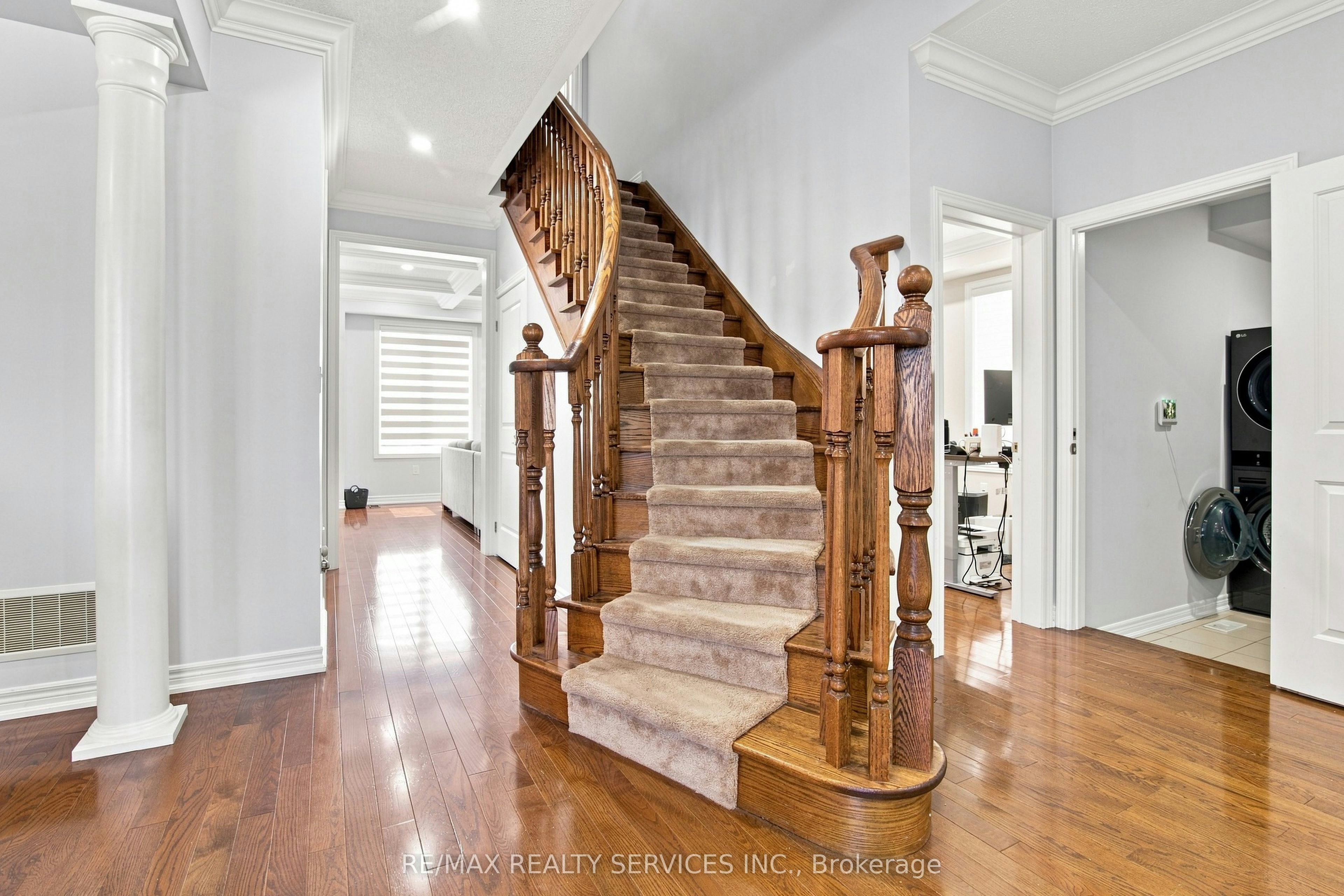 196 Bonnieglen Farm Boulevard, Caledon, ON, L7C 4C1 - 7