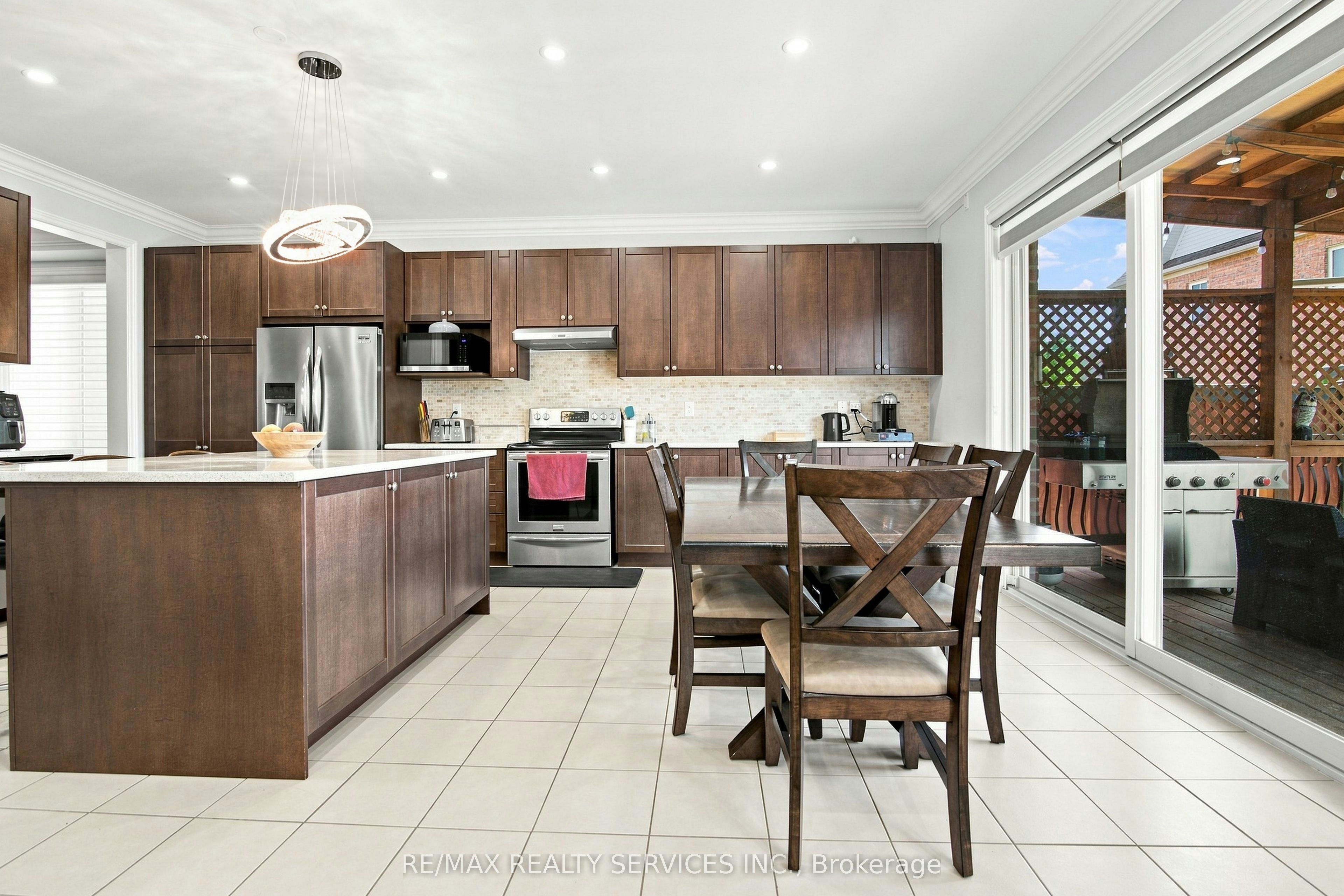 196 Bonnieglen Farm Boulevard, Caledon, ON, L7C 4C1 - 11