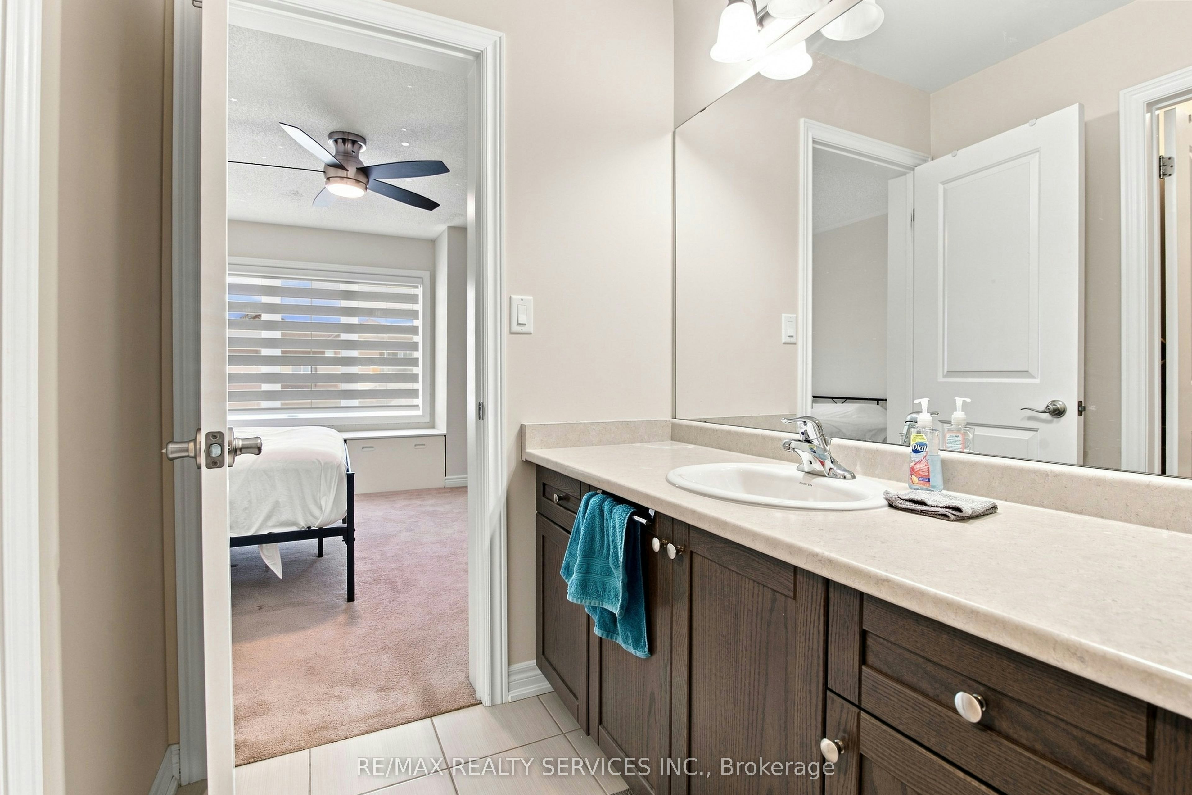 196 Bonnieglen Farm Boulevard, Caledon, ON, L7C 4C1 - 37