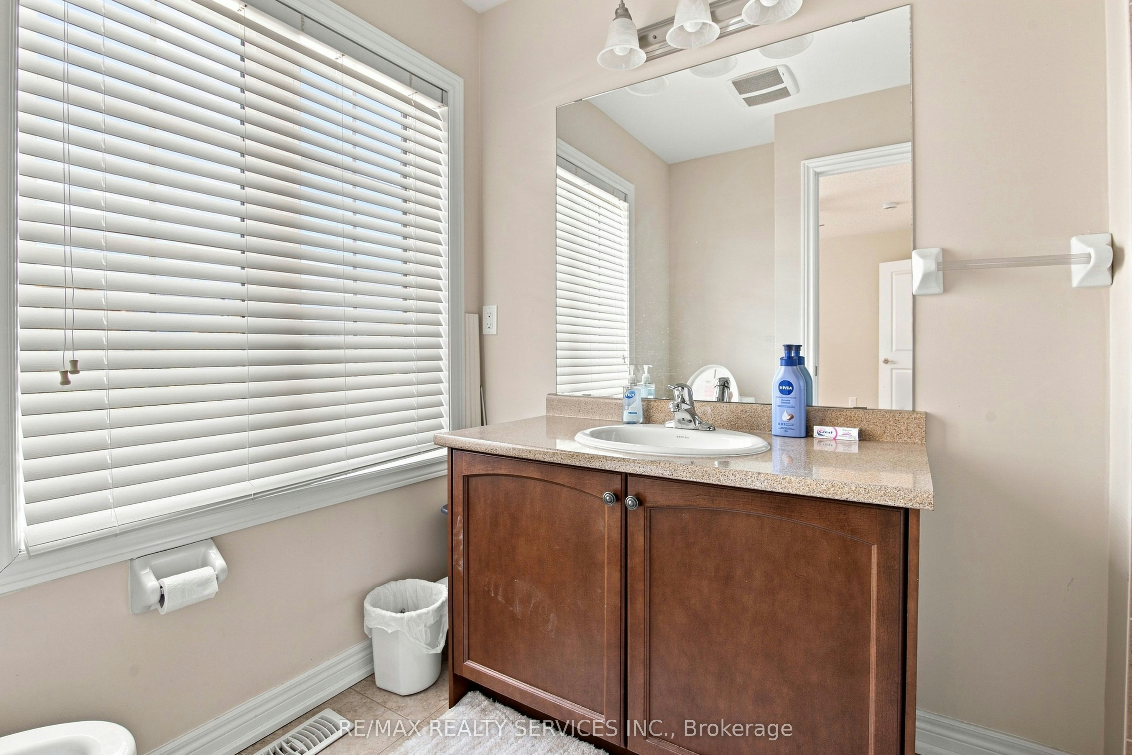 196 Bonnieglen Farm Boulevard, Caledon, ON, L7C 4C1 - 43