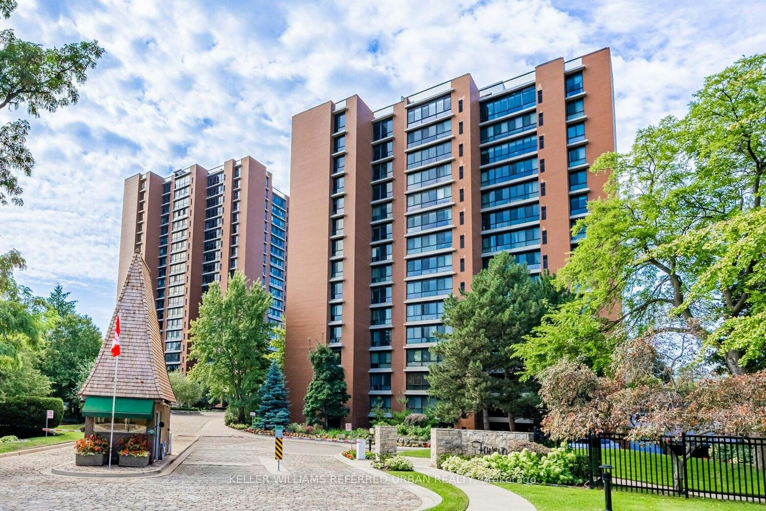 1409-1400 Dixie Road, Mississauga, ON, L5E 3E1