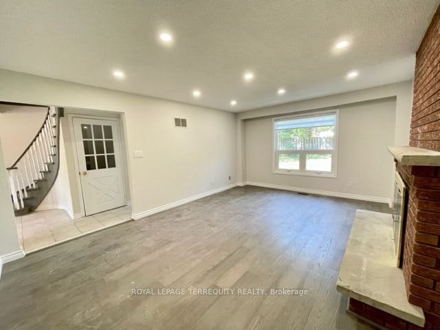 743 Fieldstone Road, Mississauga, ON, L5C 3K7 - 13
