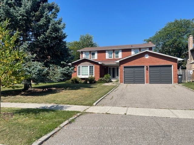 743 Fieldstone Road, Mississauga, ON, L5C 3K7