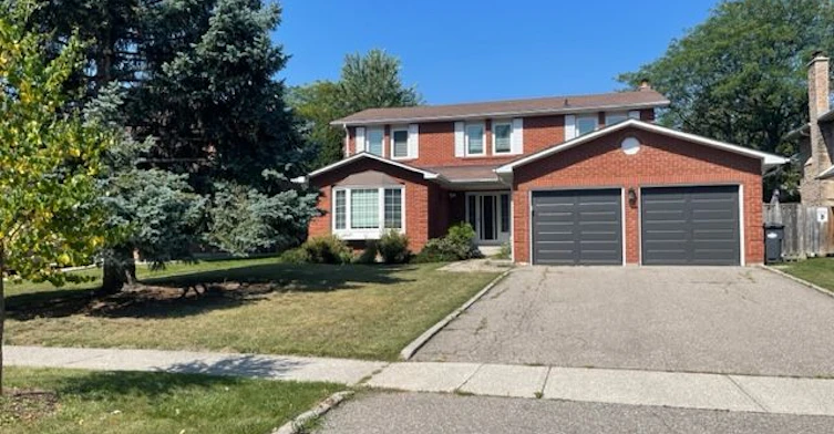 743 Fieldstone Road, Mississauga, ON, L5C 3K7