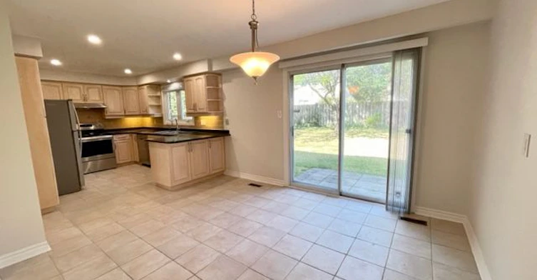 743 Fieldstone Road, Mississauga, ON, L5C 3K7 - 10