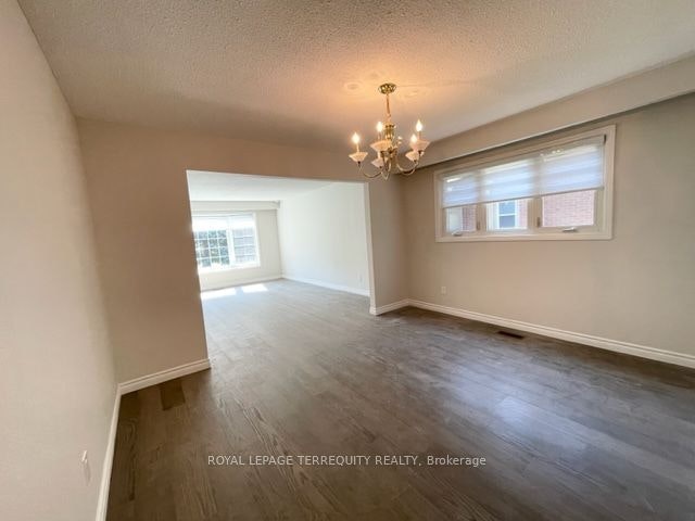 743 Fieldstone Road, Mississauga, ON, L5C 3K7 - 6