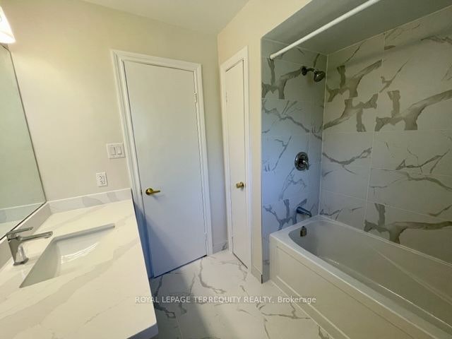743 Fieldstone Road, Mississauga, ON, L5C 3K7 - 24