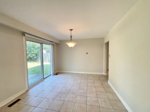 743 Fieldstone Road, Mississauga, ON, L5C 3K7 - 11