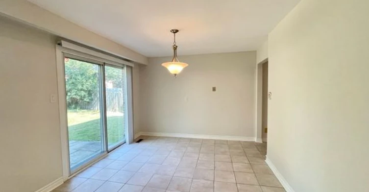 743 Fieldstone Road, Mississauga, ON, L5C 3K7 - 11
