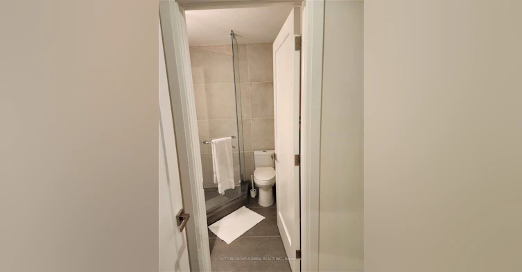 201-15 Ennerdale Road, Toronto, ON, M6E 4C2 - 10