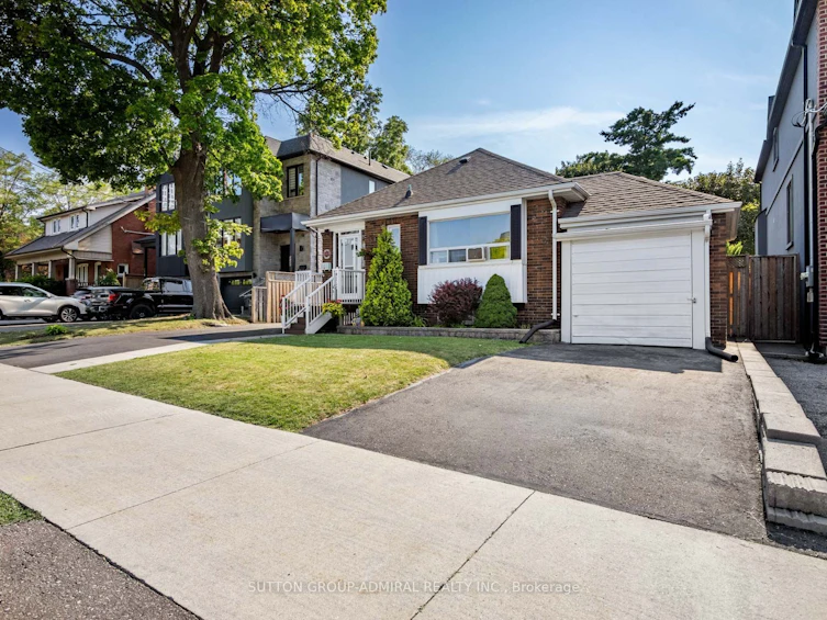 980 Kipling Avenue, Toronto, ON, M9B 3L2 - 2