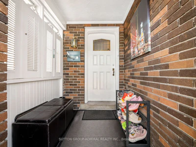 980 Kipling Avenue - 4