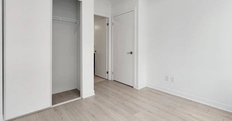 322-405 Dundas Street W, Oakville, ON, L6M 5P9 - 11