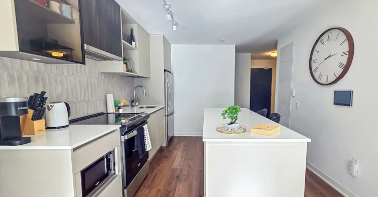 419-395 Dundas Street W, Oakville, ON, L6M 5R8 - 4