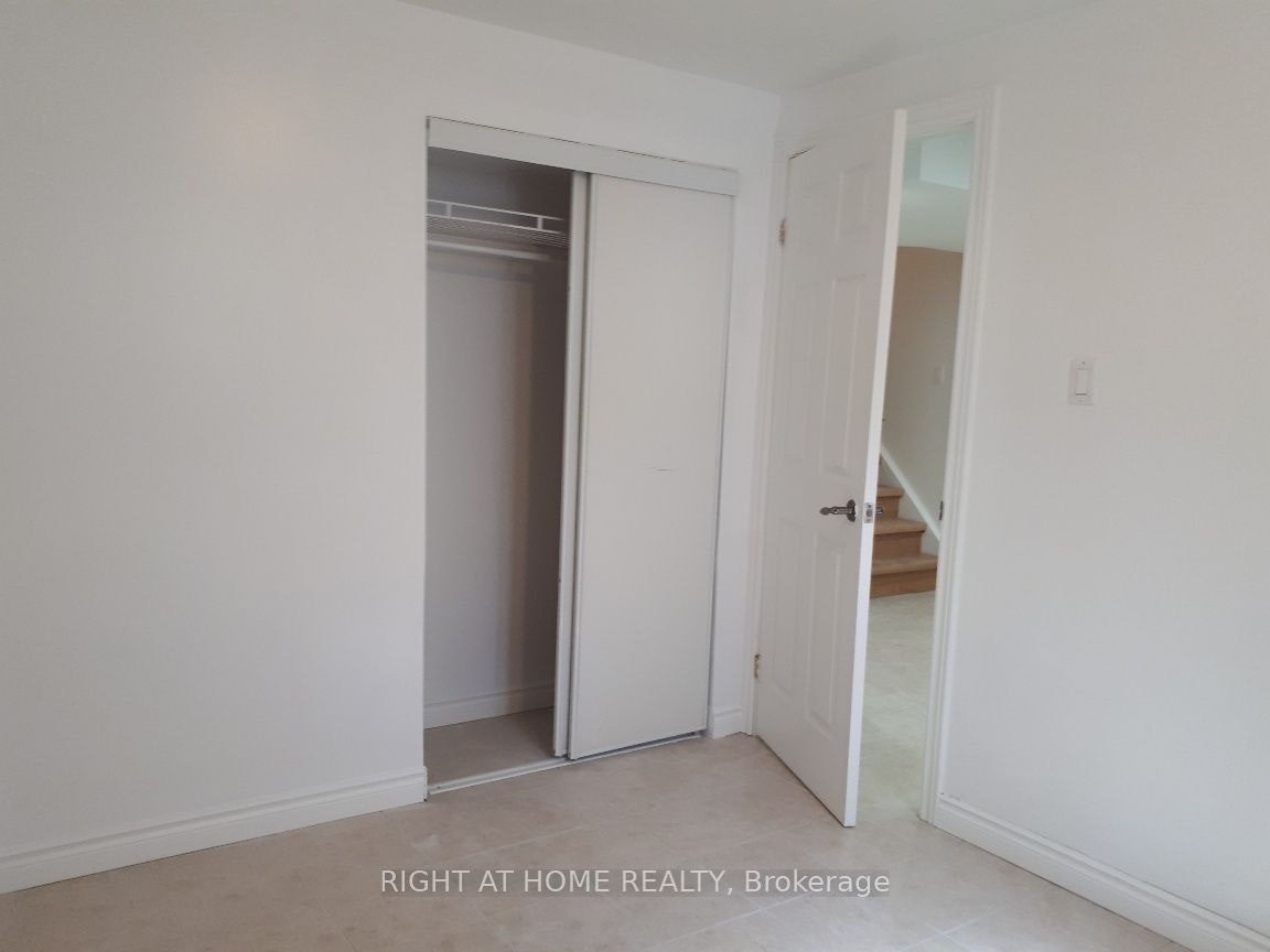 Main/ Lower-401 Mississauga Valley Boulevard, Mississauga, ON, L5A 1Y9 - 6