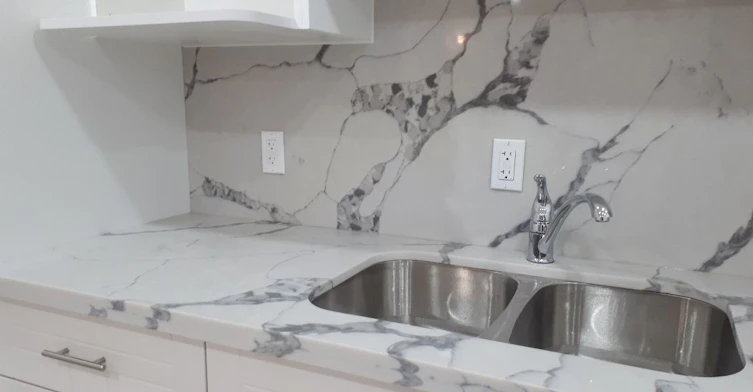 Main/ Lower-401 Mississauga Valley Boulevard, Mississauga, ON, L5A 1Y9 - 2