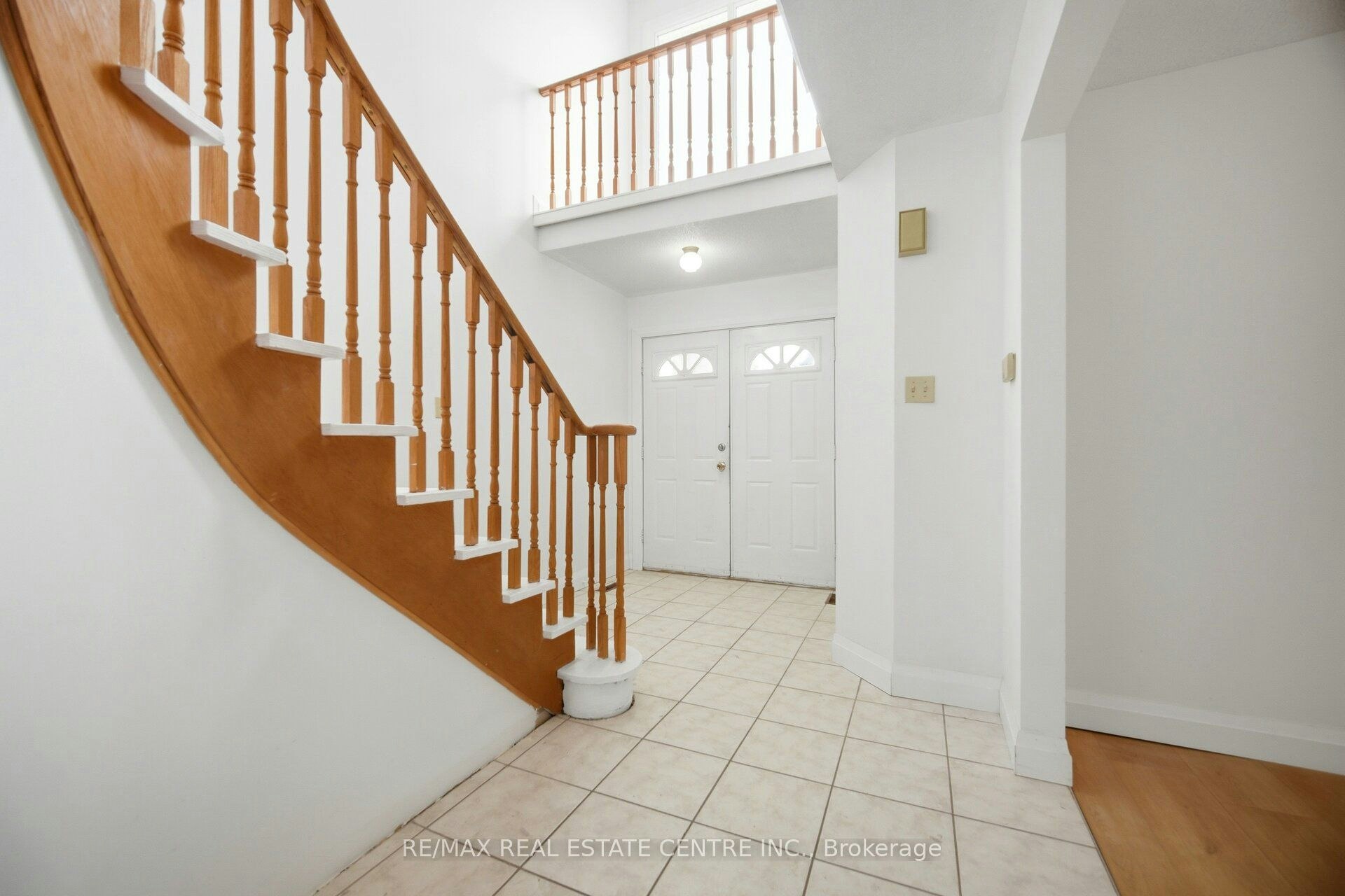 4676 Owl Circle, Mississauga, ON, L4Z 2W6 - 9