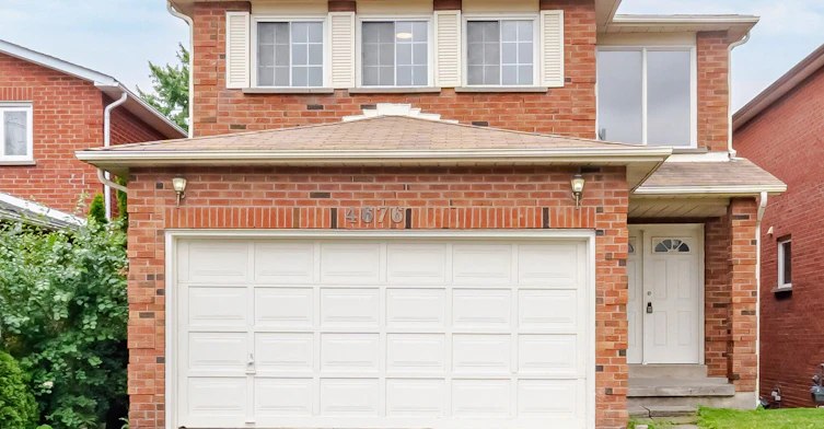 4676 Owl Circle, Mississauga, ON, L4Z 2W6