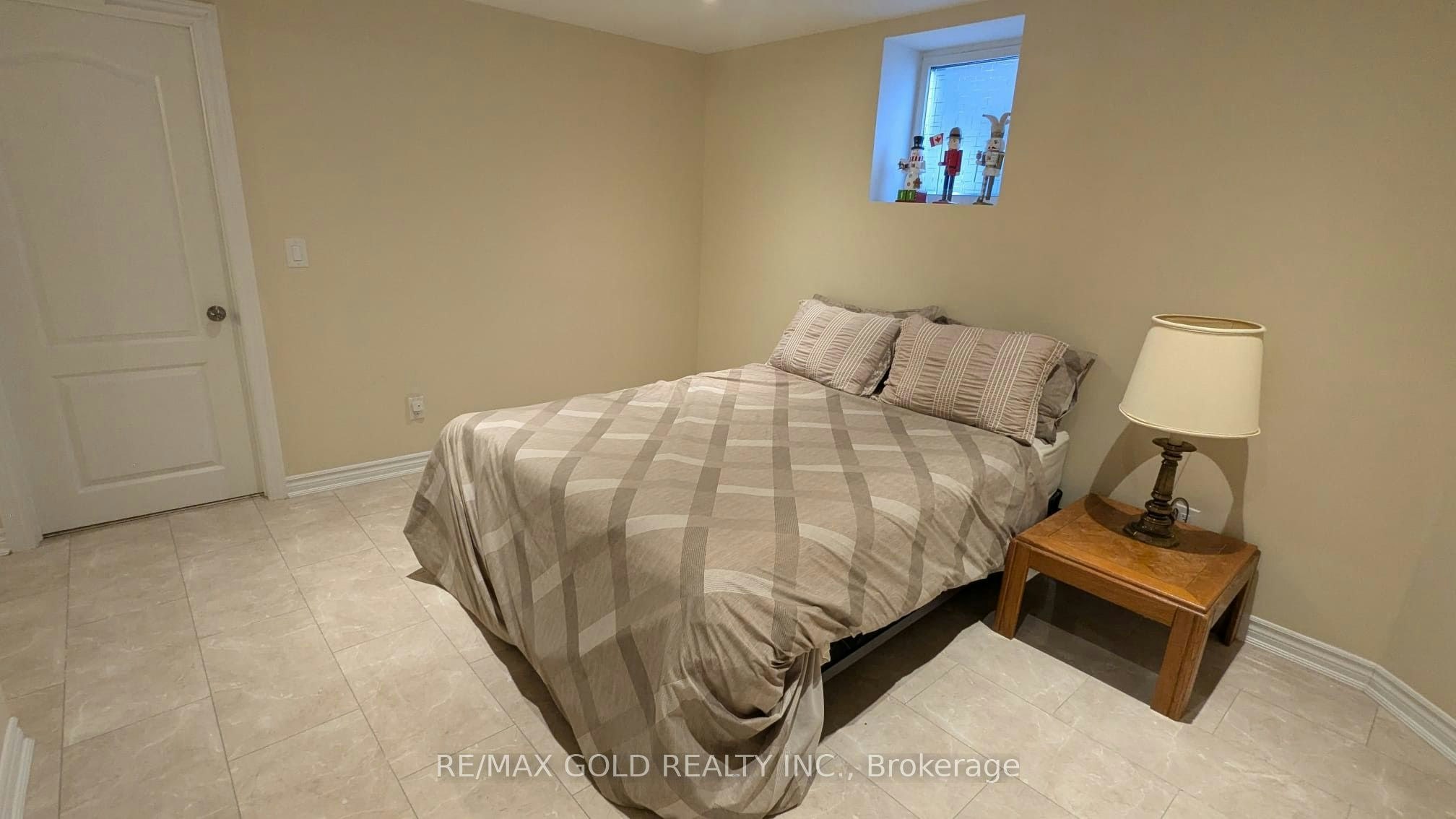 BSMT-20 Hiking Court, Brampton, ON, L6T 0M6 - 18