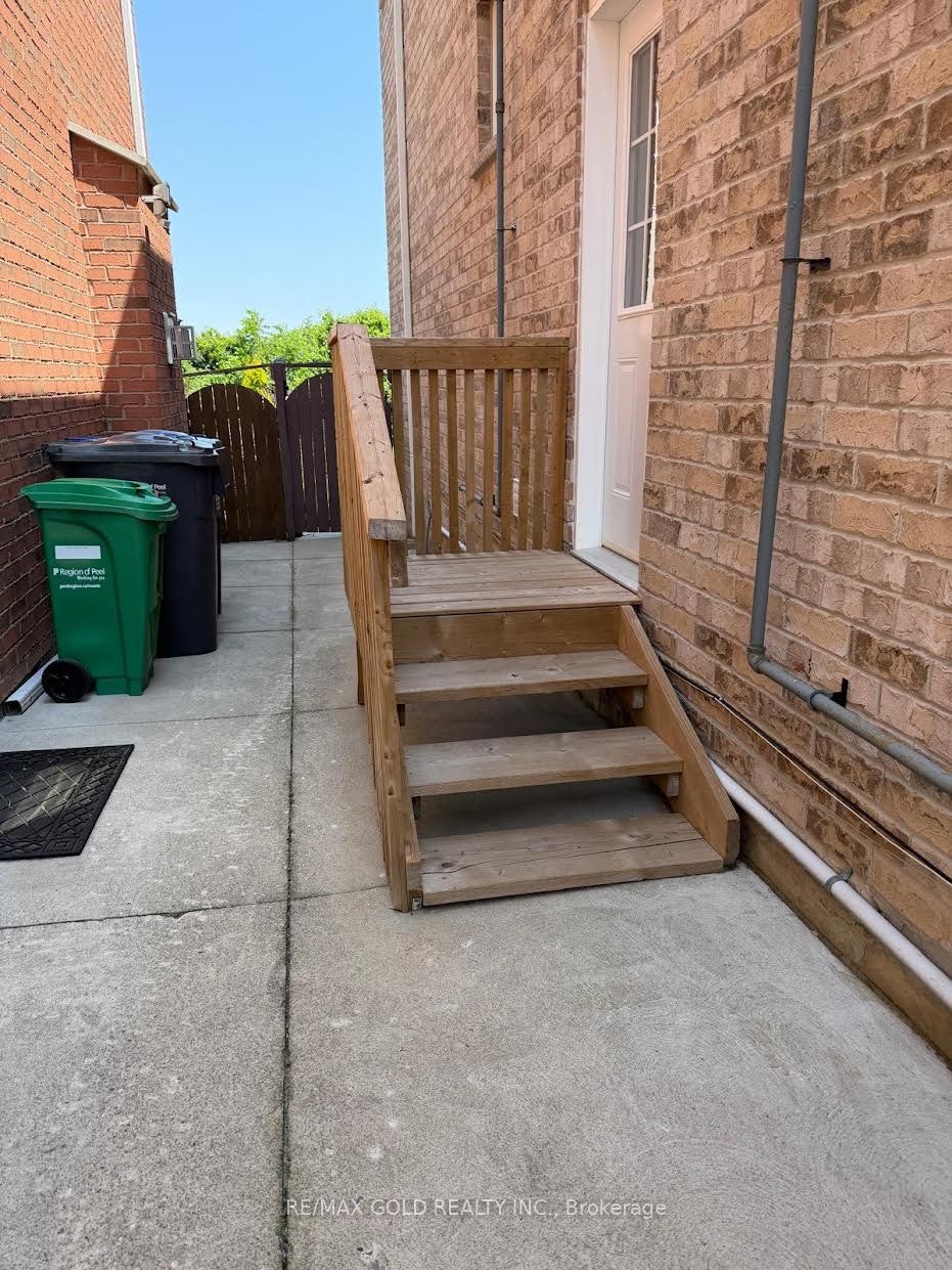 BSMT-20 Hiking Court, Brampton, ON, L6T 0M6 - 4