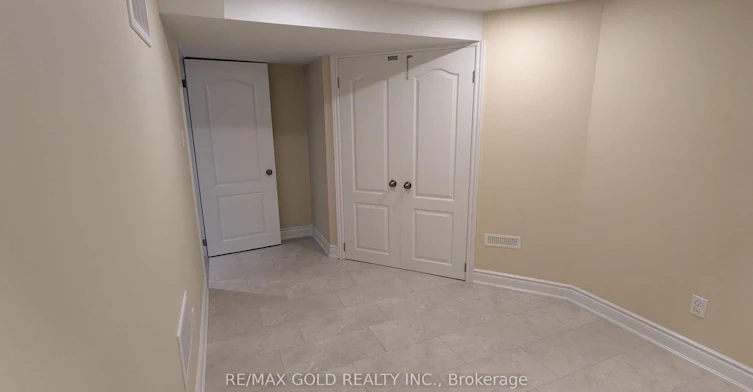 BSMT-20 Hiking Court, Brampton, ON, L6T 0M6 - 14
