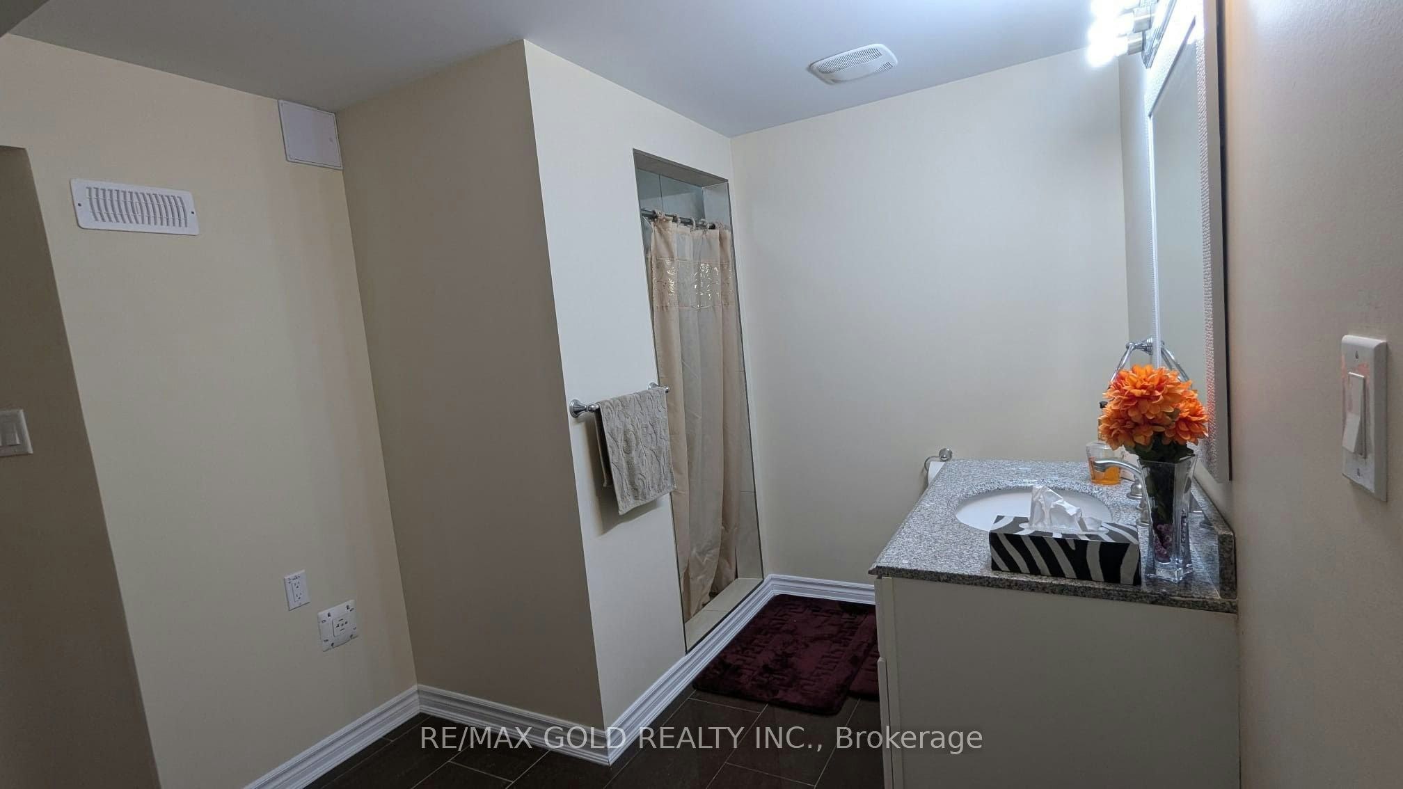 BSMT-20 Hiking Court, Brampton, ON, L6T 0M6 - 24