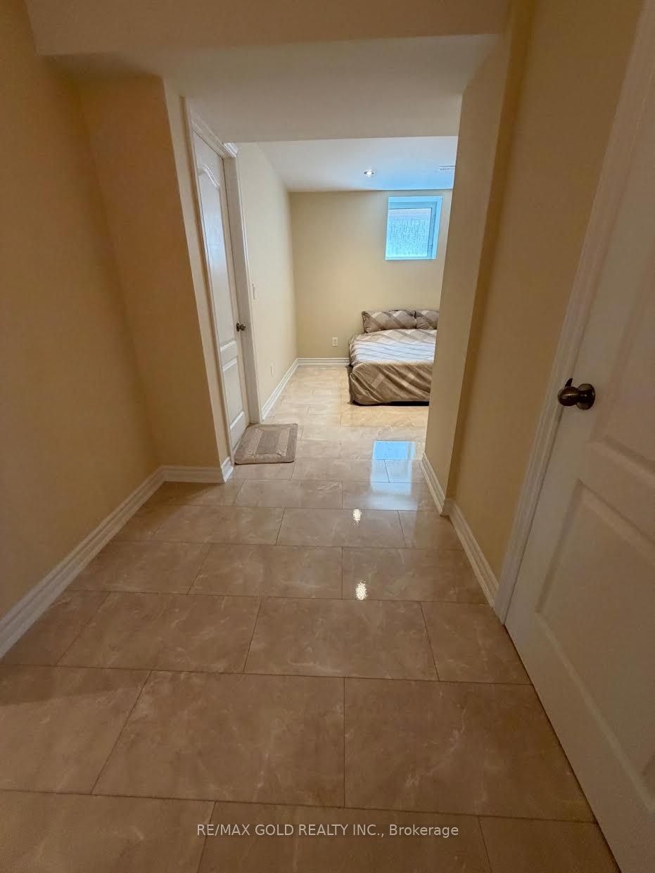 BSMT-20 Hiking Court, Brampton, ON, L6T 0M6 - 15