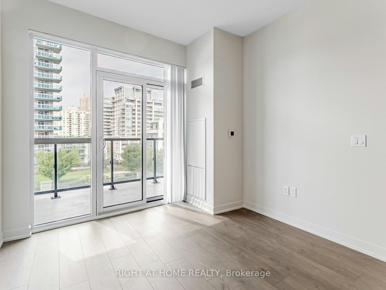 501-38 Annie Craig Drive, Toronto, ON, M8V 0G9 - 10