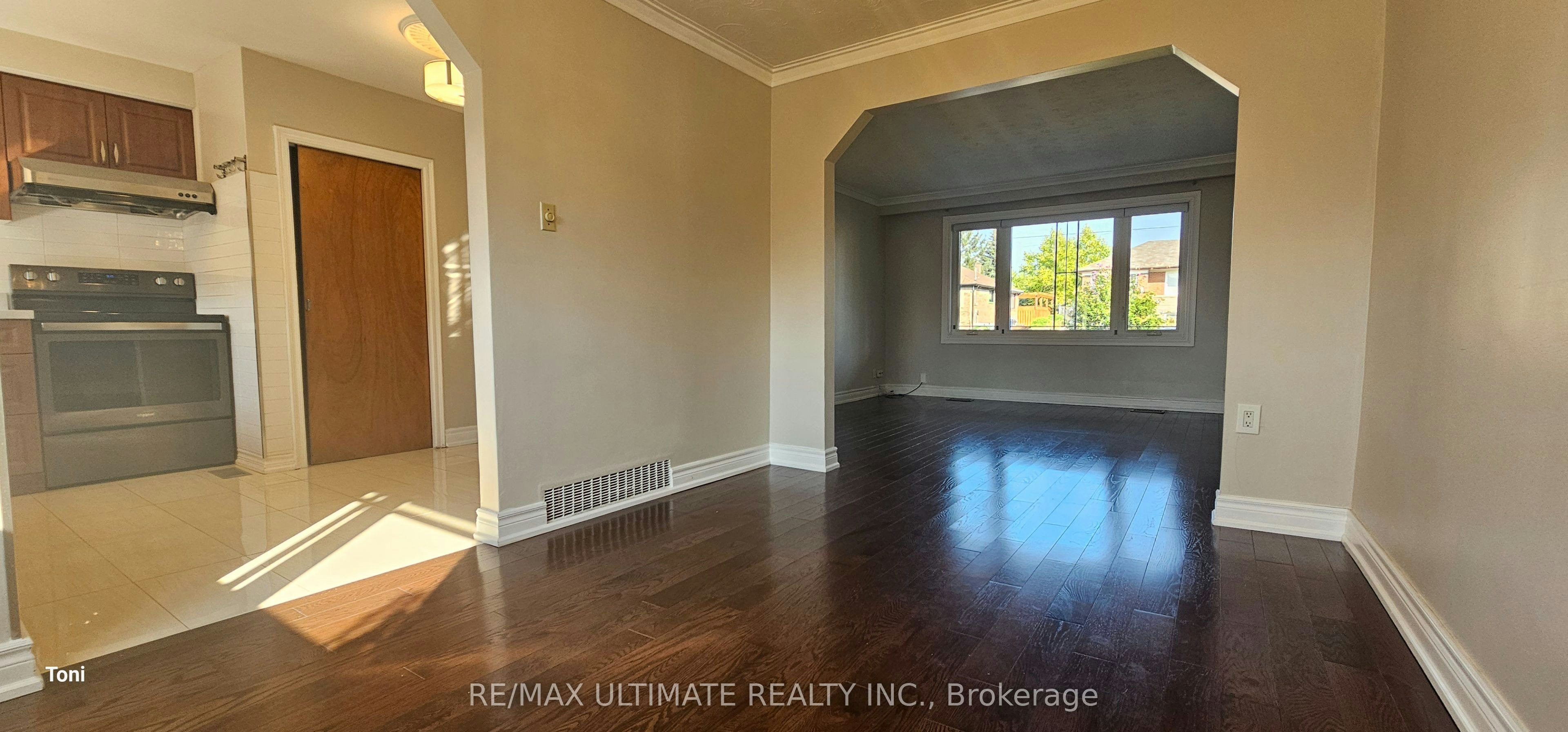 Main-187 Epsom Downs Drive, Toronto, ON, M3M 1S8 - 8