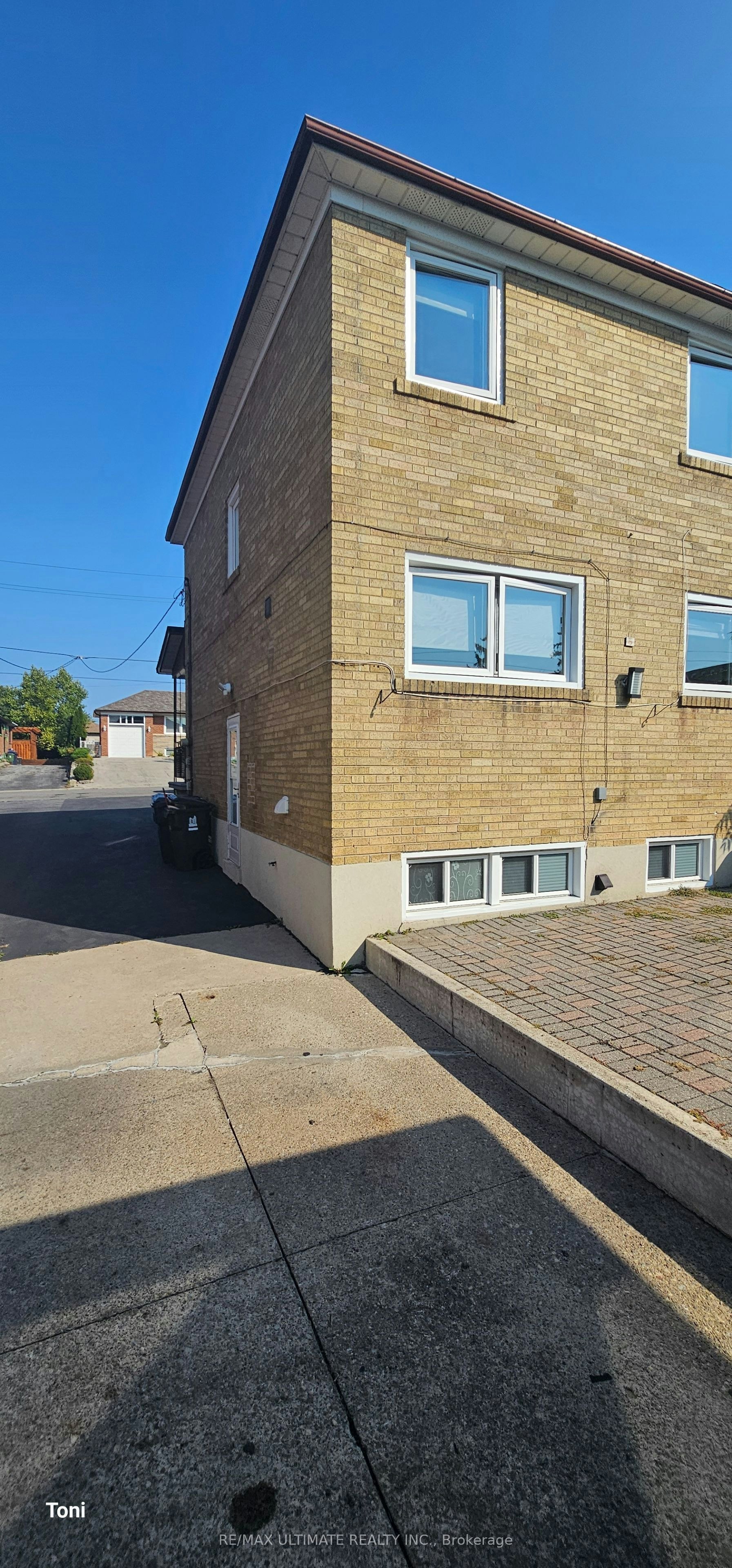 Main-187 Epsom Downs Drive, Toronto, ON, M3M 1S8 - 21
